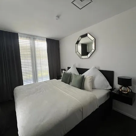 Finest 2 * كارلسروه