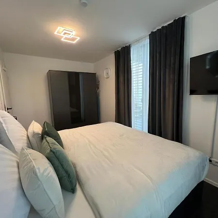 Finest 2 Διαμέρισμα