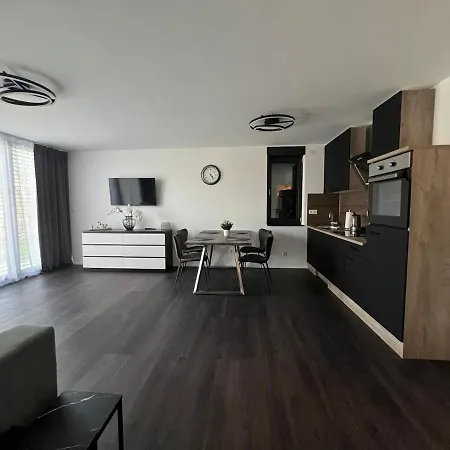 Finest 2 * كارلسروه